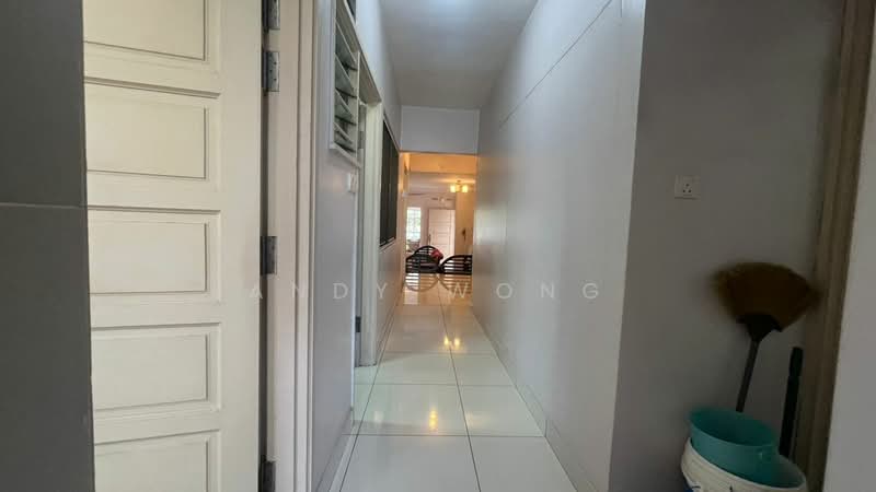 Pangsapuri untuk Disewa di Sea Park Apartment - Andy Wong - Corridor - PropertyGuru.com.my