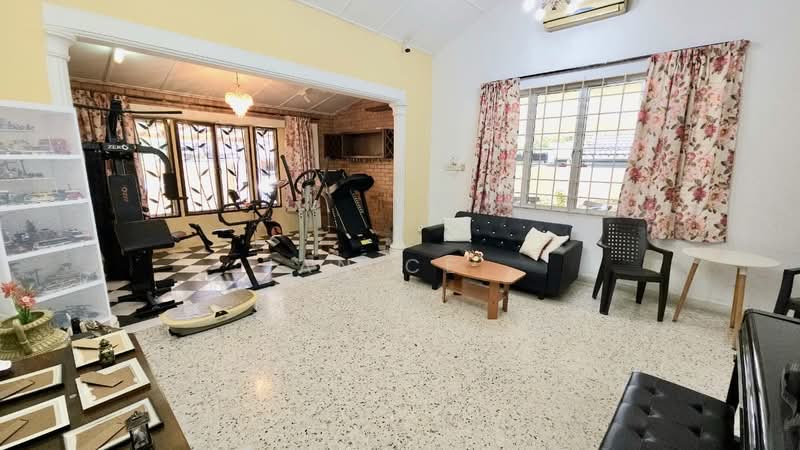 Semi-Detached House for Sale in Perling (Skudai) - Janice . - Living Room - PropertyGuru.com.my
