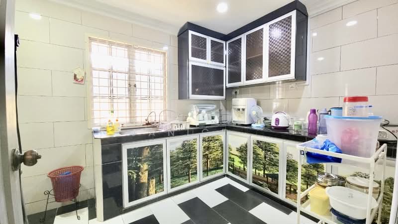 Semi-Detached House for Sale in Perling (Skudai) - Janice . - Kitchen - PropertyGuru.com.my