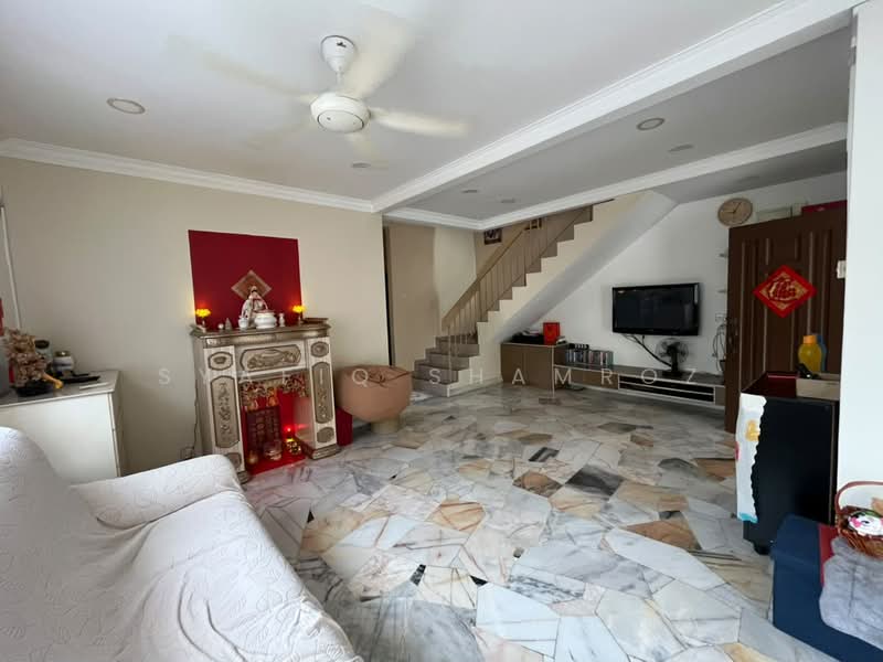 Rumah Teres 2 Tingkat untuk Dijual di Seksyen 8 (Shah Alam) - Syafiq Shamroz - Living Room - PropertyGuru.com.my