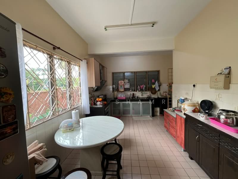 Rumah Teres 2 Tingkat untuk Dijual di Seksyen 8 (Shah Alam) - Syafiq Shamroz - Kitchen - PropertyGuru.com.my