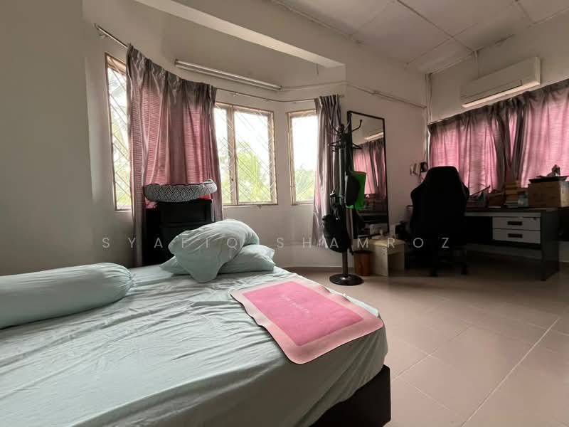 Rumah Teres 2 Tingkat untuk Dijual di Seksyen 8 (Shah Alam) - Syafiq Shamroz - Bedroom - PropertyGuru.com.my