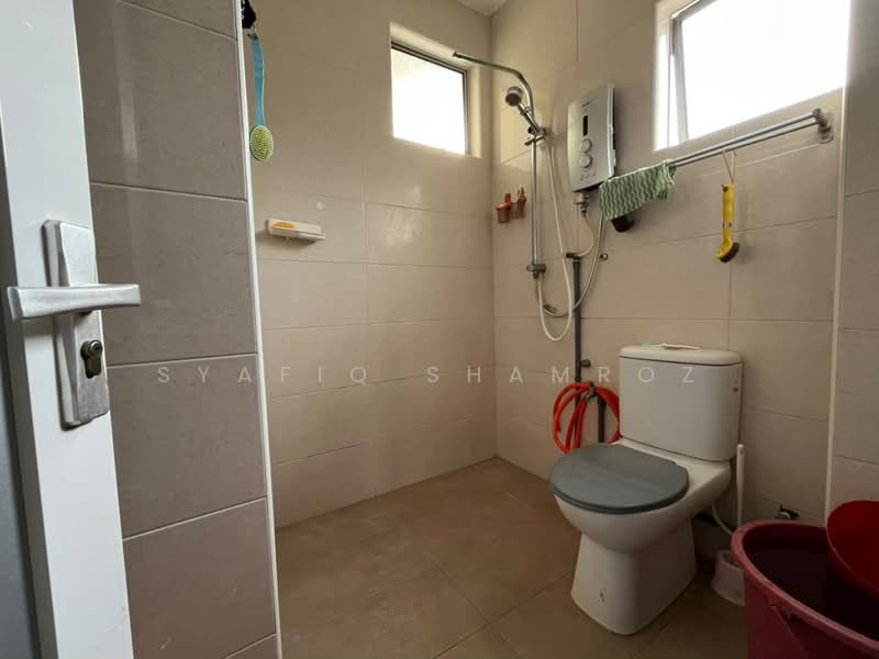 Rumah Teres 2 Tingkat untuk Dijual di Seksyen 8 (Shah Alam) - Syafiq Shamroz - Bathroom - PropertyGuru.com.my