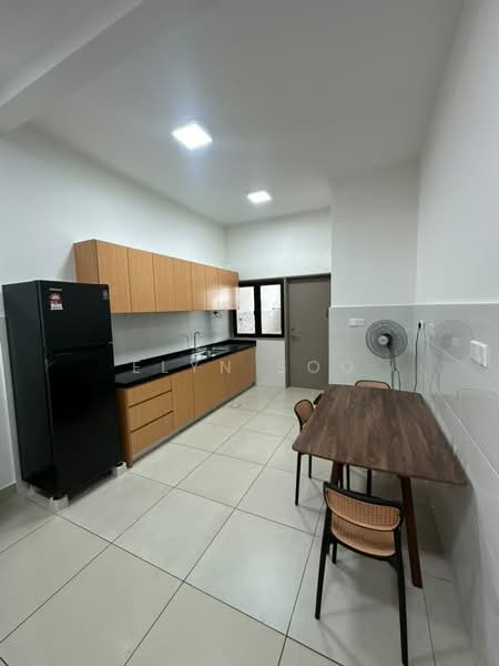 Rumah Teres 2 Tingkat untuk Disewa di Alam Impian (Shah Alam) - Elyn Soo - Kitchen - PropertyGuru.com.my