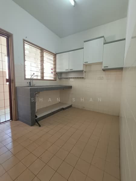 2-storey Terraced House for Sale in Usj 2 (Subang Jaya) - Shan Shan - Kitchen - PropertyGuru.com.my