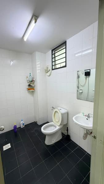 Rumah Teres 2.5 Tingkat untuk Dijual di Larkin (Johor Bahru) - Melinda Ee - Bathroom - PropertyGuru.com.my