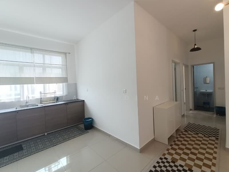 Townhouse for Rent in Eco Grandeur (Puncak Alam) - Farah Dina - Kitchen - PropertyGuru.com.my