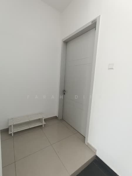 Townhouse for Rent in Eco Grandeur (Puncak Alam) - Farah Dina - Entrance - PropertyGuru.com.my