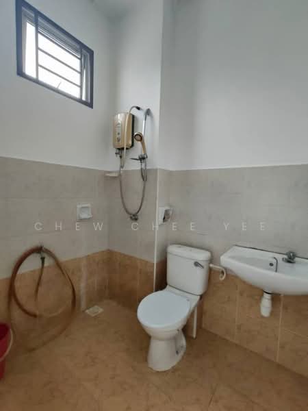 Rumah Teres untuk Dijual di Bukit Indah (Iskandar Puteri (Nusajaya)) - Chew Chee Yee - Bathroom - PropertyGuru.com.my
