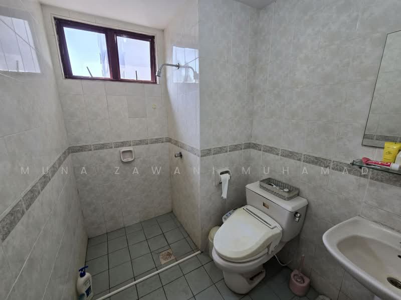 Condominium for Sale at Puteri Palma Condominiums - Muna Zawani Muhamad - Bathroom - PropertyGuru.com.my