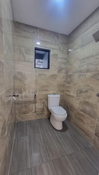 1-storey Terraced House for Sale in Kangkar Pulai (Skudai) - Melinda Ee - Bathroom - PropertyGuru.com.my
