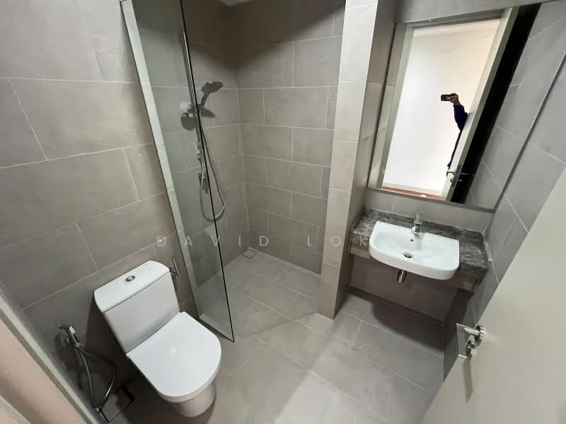 Kondominium untuk Dijual di Residensi Astrea - David Loke - Bathroom - PropertyGuru.com.my