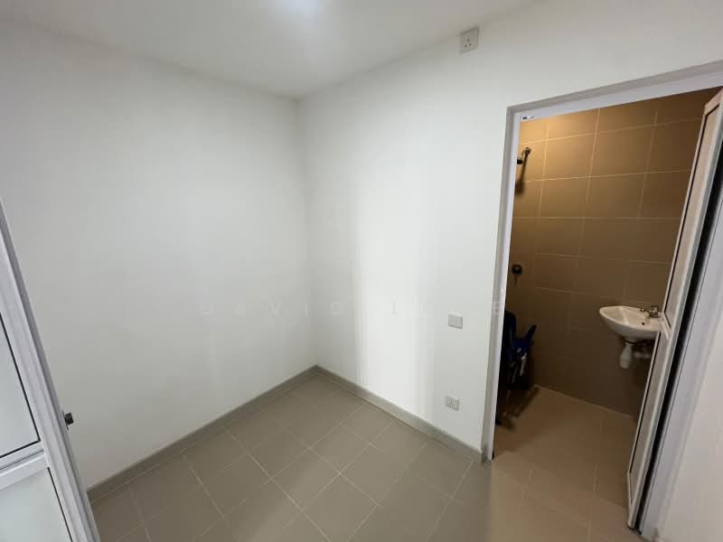 Kondominium untuk Dijual di Residensi Astrea - David Loke - Bathroom - PropertyGuru.com.my