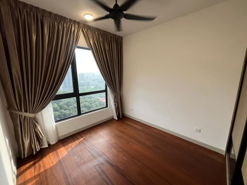 Kondominium untuk Dijual di Residensi Astrea - David Loke - Bedroom - PropertyGuru.com.my