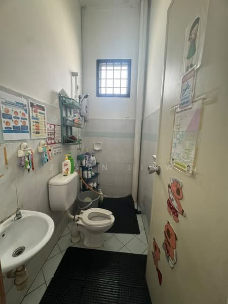 Rumah Teres 1 Tingkat untuk Dijual di Taman Nusa Bestari (Iskandar Puteri (Nusajaya)) - Ziyan Liew - Bathroom - PropertyGuru.com.my