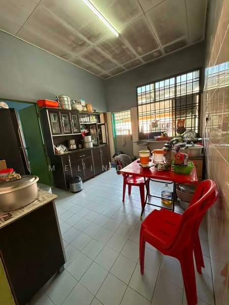 Rumah Teres 1-Tingkat untuk Dijual di Taman Angkasa (Senai) - Melinda Ee - Kitchen - PropertyGuru.com.my