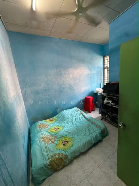 Rumah Teres 1-Tingkat untuk Dijual di Taman Angkasa (Senai) - Melinda Ee - Bedroom - PropertyGuru.com.my