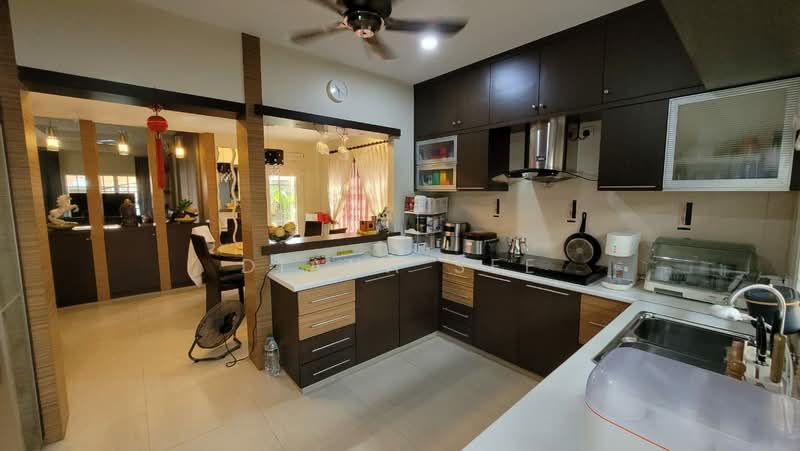Rumah Berkembar untuk Dijual di Bukit Raja (Selangor) - Diana See - Kitchen - PropertyGuru.com.my