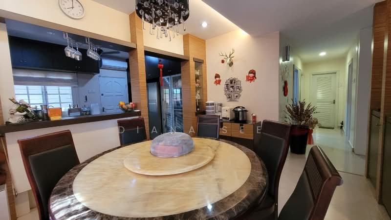Rumah Berkembar untuk Dijual di Bukit Raja (Selangor) - Diana See - Dining Room - PropertyGuru.com.my