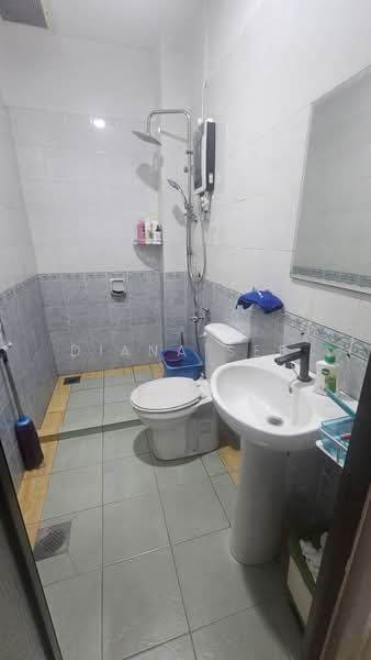 Rumah Berkembar untuk Dijual di Bukit Raja (Selangor) - Diana See - PropertyGuru.com.my