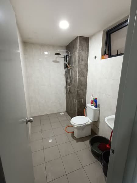 Kondominium untuk Disewa di Vista Bangi - John Liew - Bathroom - PropertyGuru.com.my