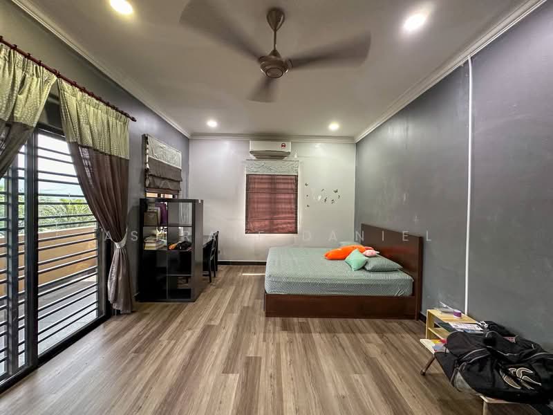 Bungalow House for Sale in Kajang (Selangor) - Ashraff Daniel - Bedroom - PropertyGuru.com.my