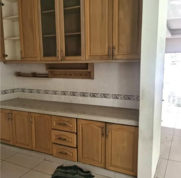 Semi-Detached House for Rent in Bandar Botanic (Klang) - Diana See - Kitchen - PropertyGuru.com.my
