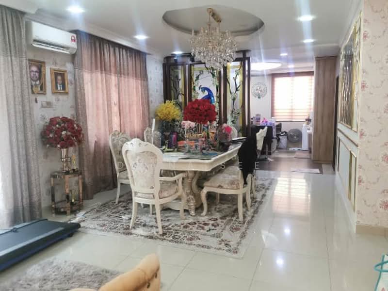 Rumah Banglo untuk Dijual di Taman Aman Perdana (Kapar) - Diana See - Dining Room - PropertyGuru.com.my