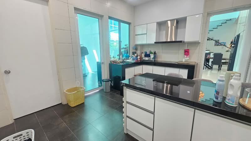 Banglo Pautan untuk Disewa di Ambang Botanic (Klang) - Diana See - Kitchen - PropertyGuru.com.my