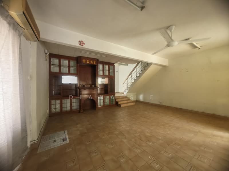 Rumah Teres 2 Tingkat untuk Dijual di Bukit Kuda (Klang) - Diana See - Living Room - PropertyGuru.com.my