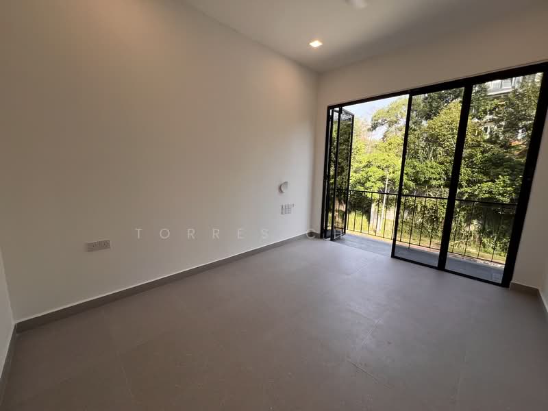 Bungalow for Sale in Shah Alam (Selangor) - Torres Chan - Balcony - PropertyGuru.com.my