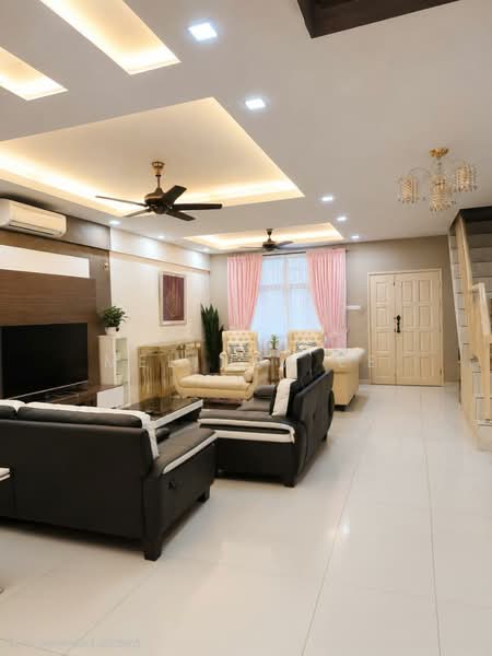 2-storey Terraced House for Sale in Bandar Seri Alam (Masai) - Melinda Ee - Living Room - PropertyGuru.com.my