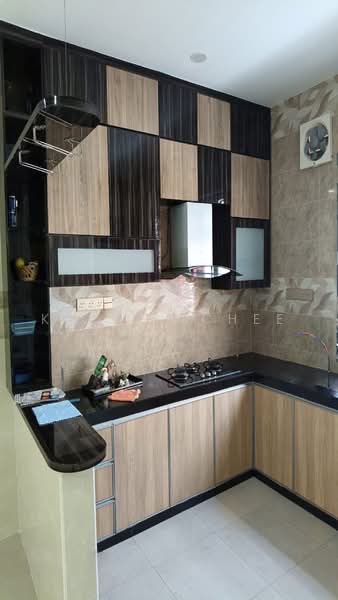 Rumah Teres 1.5 Tingkat untuk Dijual di Ulu Tiram (Johor) - Kelvin Chee - Kitchen - PropertyGuru.com.my
