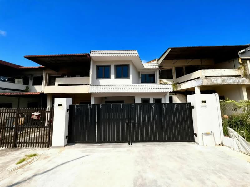 Rumah Teres 2 Tingkat untuk Dijual di Taman Sentosa (Johor Bahru) - Michelle Kueh - Exterior - PropertyGuru.com.my