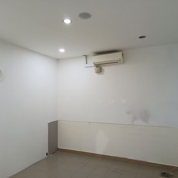 Kedai untuk Disewa di Bandar Puteri Puchong (Puchong) - Eric How - Interior - PropertyGuru.com.my