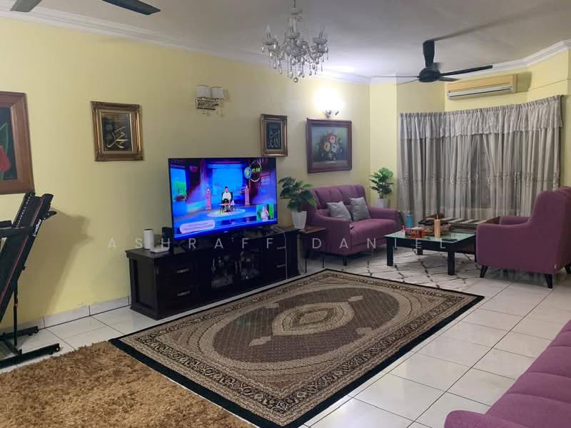 Terraced House for Sale in Bukit Rahman Putra (Sungai Buloh) - Ashraff Daniel - Living Room - PropertyGuru.com.my