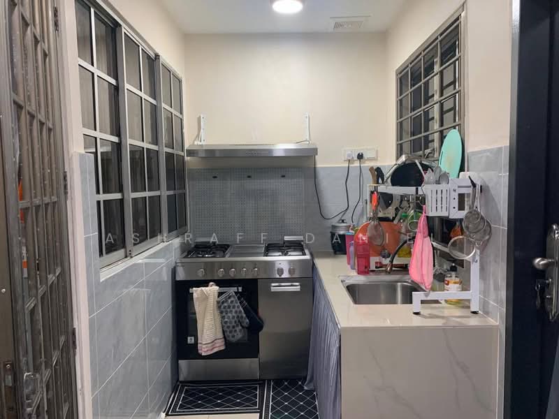 Terraced House for Sale in Bukit Rahman Putra (Sungai Buloh) - Ashraff Daniel - Kitchen - PropertyGuru.com.my