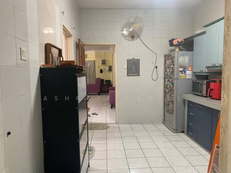 Terraced House for Sale in Bukit Rahman Putra (Sungai Buloh) - Ashraff Daniel - Kitchen - PropertyGuru.com.my