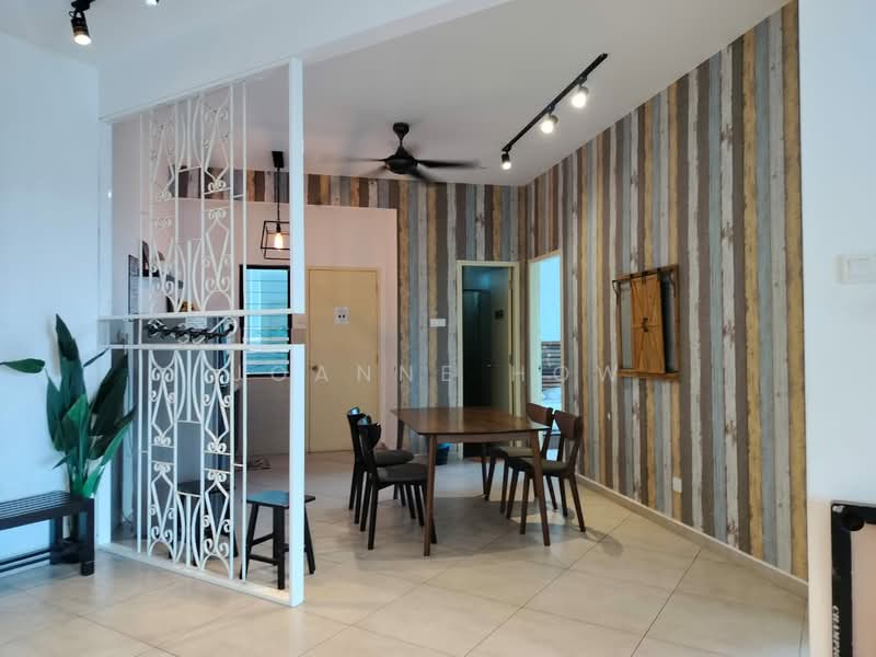 Servis Apartment untuk Disewa di Atlantis Residences (Pangsapuri Atlantis Kota Syahbandar) - Joanne How - Dining Room - PropertyGuru.com.my