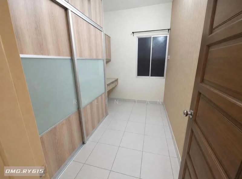 Pangsapuri untuk Dijual di Pangsapuri Akasia (Bandar Botanic) - Rylin Tan - Interior - PropertyGuru.com.my