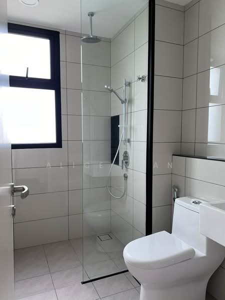 Service Residence for Rent at Duta Park Residences - Alice Ngan - Bathroom - PropertyGuru.com.my