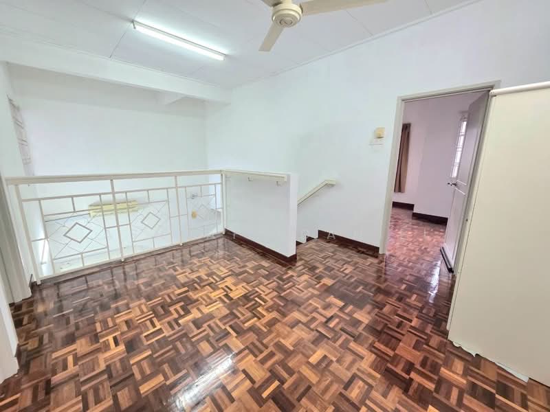 Rumah Teres 2 Tingkat untuk Dijual di Putra Permai (Subang Jaya) - Ashraff Daniel - Interior - PropertyGuru.com.my