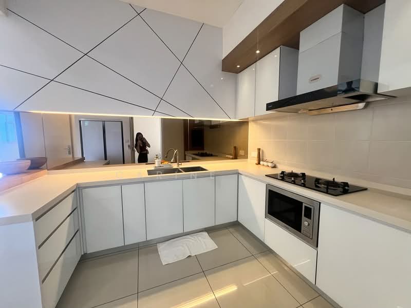 Kondominium untuk Disewa di Solaria Residences - Carine Lee - Kitchen - PropertyGuru.com.my