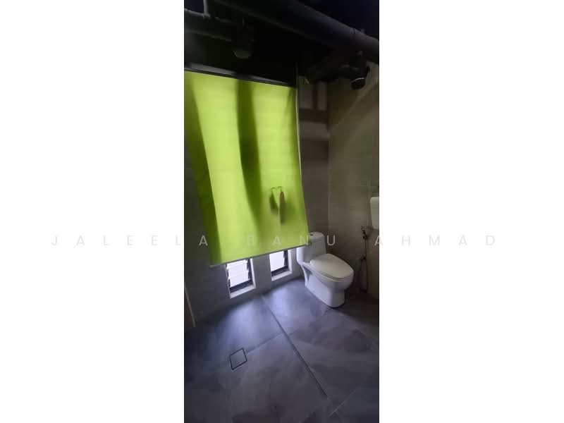 Warehouse for Sale in Shah Alam (Selangor) - Jaleela Banu Ahmad - Bathroom - PropertyGuru.com.my