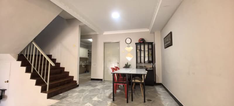 Rumah Teres 2-Tingkat untuk Dijual di Taman Putra Indah (Seri Kembangan) - Geoff Lim - Interior - PropertyGuru.com.my
