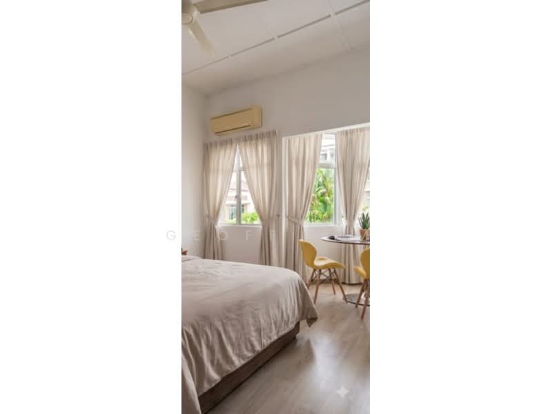 Rumah Teres 2-Tingkat untuk Dijual di Taman Putra Indah (Seri Kembangan) - Geoff Lim - Bedroom - PropertyGuru.com.my