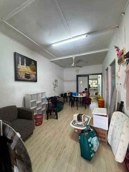 Rumah Teres 1 Tingkat untuk Dijual di Tebrau (Johor) - Albert Liew - Living Room - PropertyGuru.com.my
