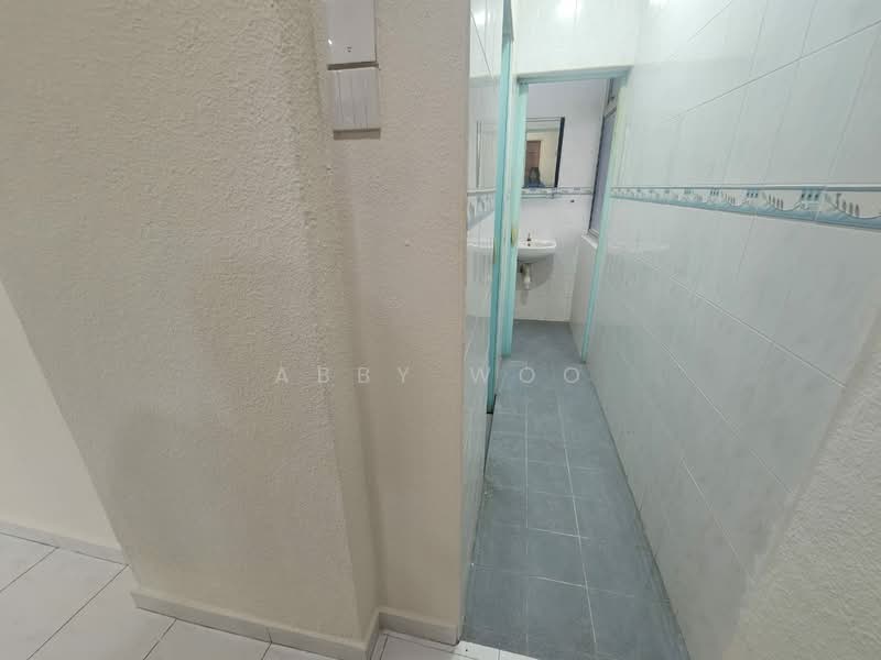 Pangsapuri untuk Disewa di Desa Green - Abby Woo - Bathroom - PropertyGuru.com.my