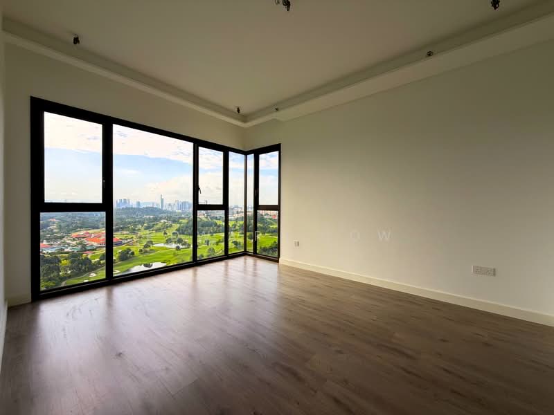 Servis Apartment untuk Dijual di Jendela Residences - Edward Low - Master Bedroom - PropertyGuru.com.my
