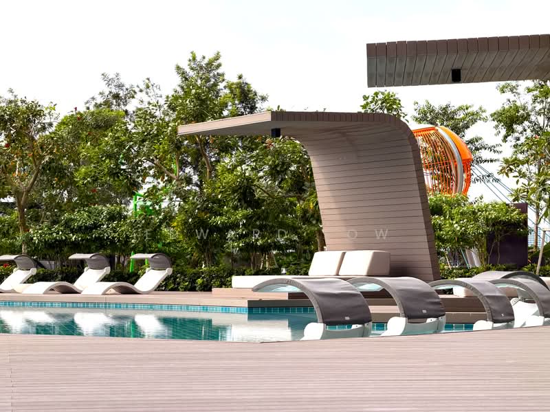 Servis Apartment untuk Dijual di Jendela Residences - Edward Low - Pool - PropertyGuru.com.my